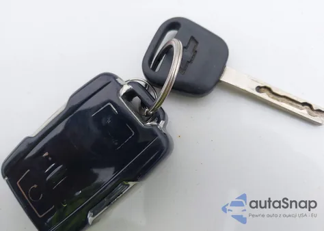 2015 Chevrolet Suburban 1500 Lt z USA, uszkodzony, nr VIN 1GNSKJKC1FR291555